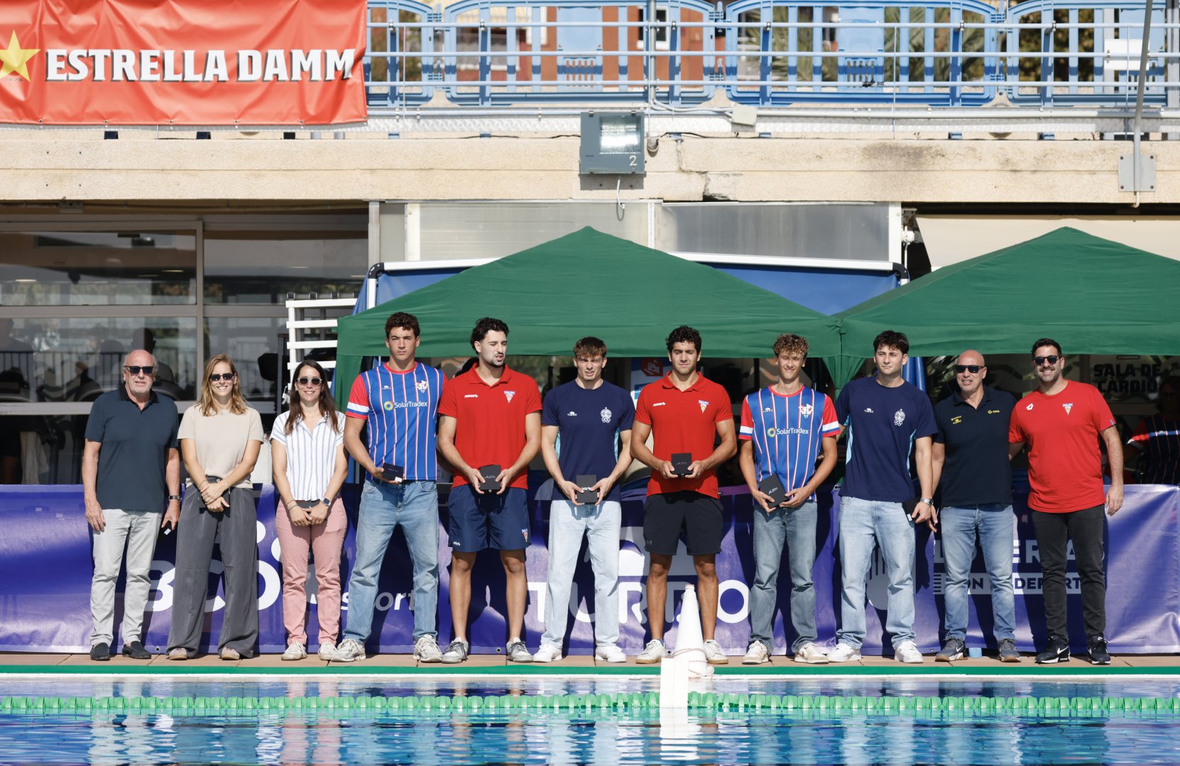 Nuestros medallistas de categorías reciben sus distinciones en Mataró tras un verano espectacular